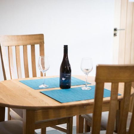 Vineyard Country Cottage Llanerch-Aeron Bagian luar foto