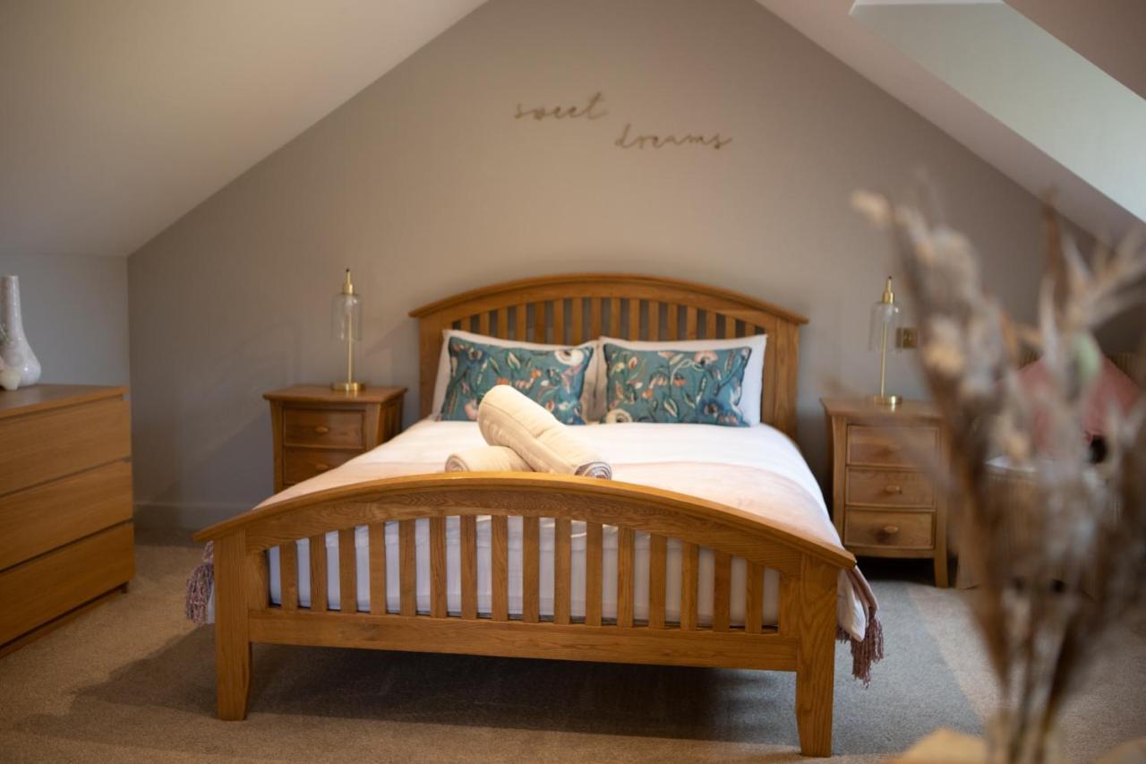 Vineyard Country Cottage Llanerch-Aeron Bagian luar foto